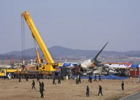 Пассажирский самолет разбился в Южной Корее: что происходит на месте катастрофы
