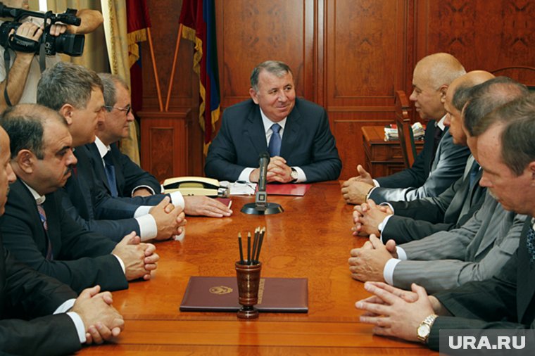 Похитил у государства «Дагнефтепродукт»: кто такой бывший госсекретарь Дагестана Магомедов