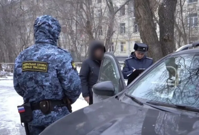 Местная администрация долгое время не приступала к демонтажу аварийных зданий