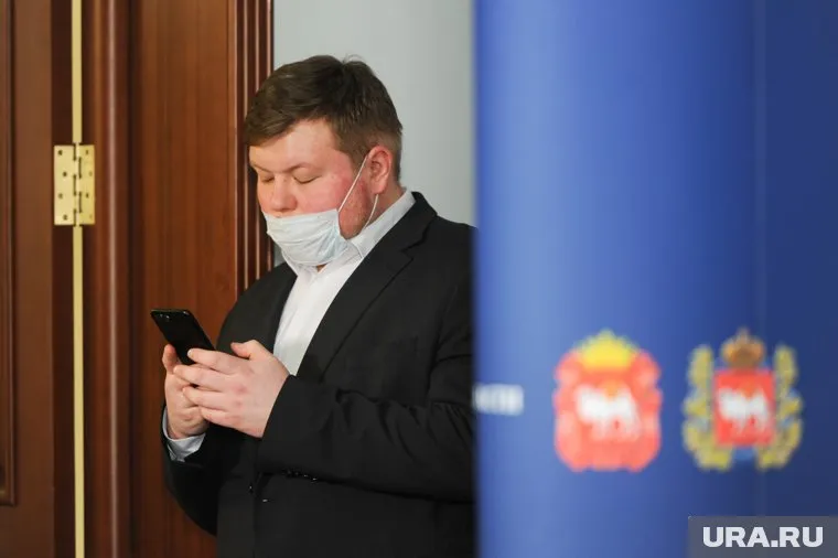 Чиновники переходят на дистанционный режим