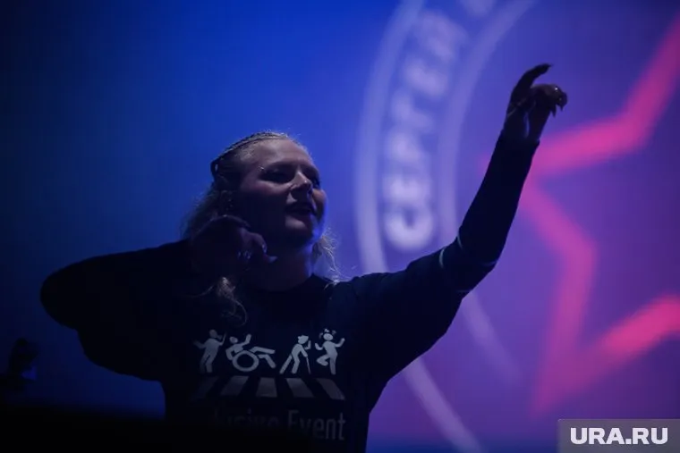 Сергей Бобунец и его команда на акции «Рассвет». Екатеринбург