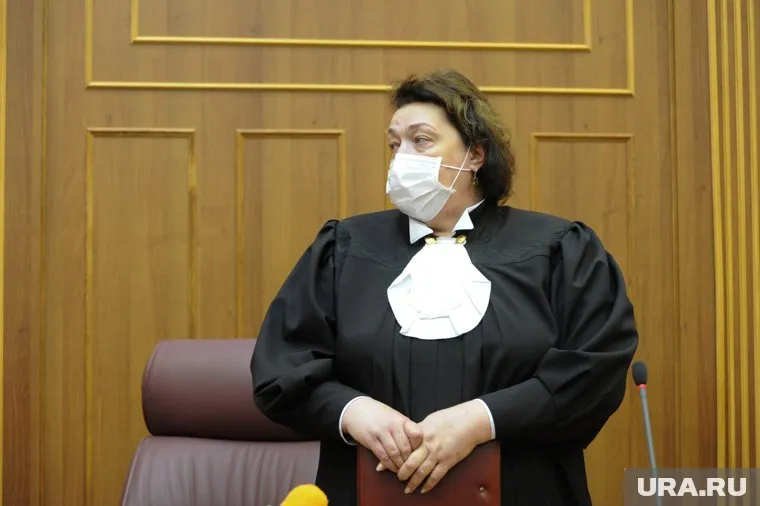 Делом о разводе и тайном браке занимается челябинский суд