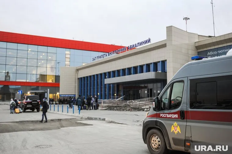 Закрытие терминалов объяснили работами на аэродроме