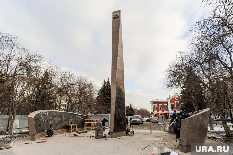 В Челябинске в честь нового звания также появилась стела (фото из архива)