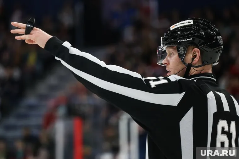 Игроки магнитогорского «Металлурга» забили два гола в первые минуты встречи с «Авангардом»