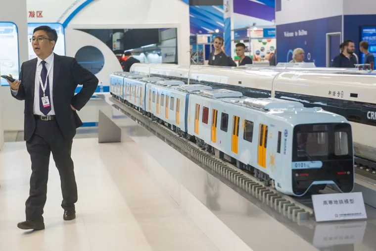 ИННОПРОМ-2016: третий день. Проходка Дмитрия Рогозина и китайцев. Екатеринбург