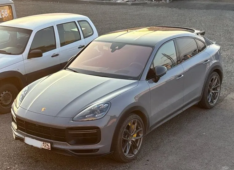 Полицейские опознали угнанный Porsche по ориентировке