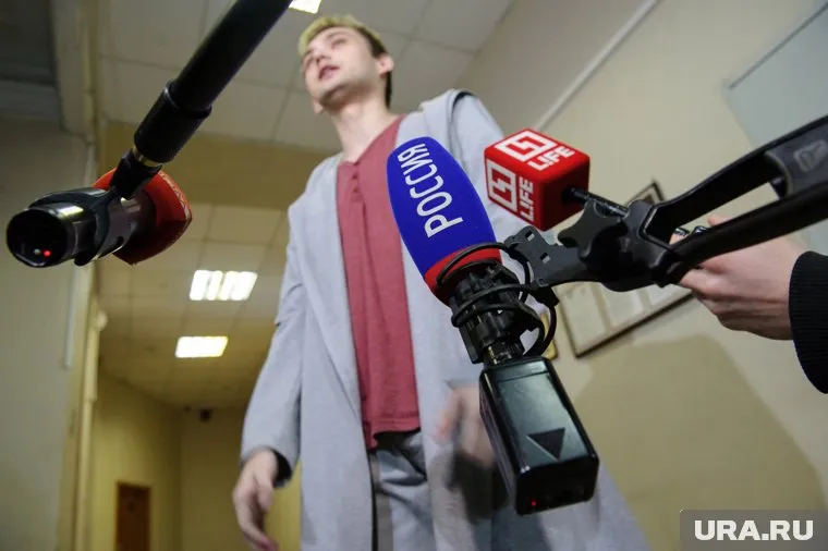 Российским властям срочно нужны общественники, которые могли бы уменьшать последствия скандалов, микшировать негатив по отношению к власти. Это вызов для нового состава ОП РФ