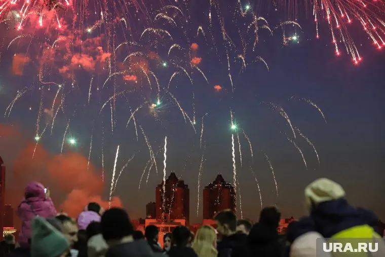 В Ямальском и Пуровском районах День Победы завершился салютом