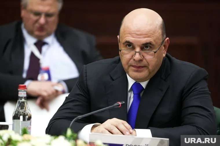 Михаил Мишустин поднял тему дефицита кадров в сфере туризма