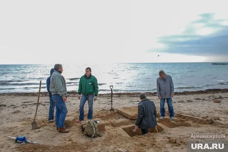 Длина захоронения составляет чуть больше метра
