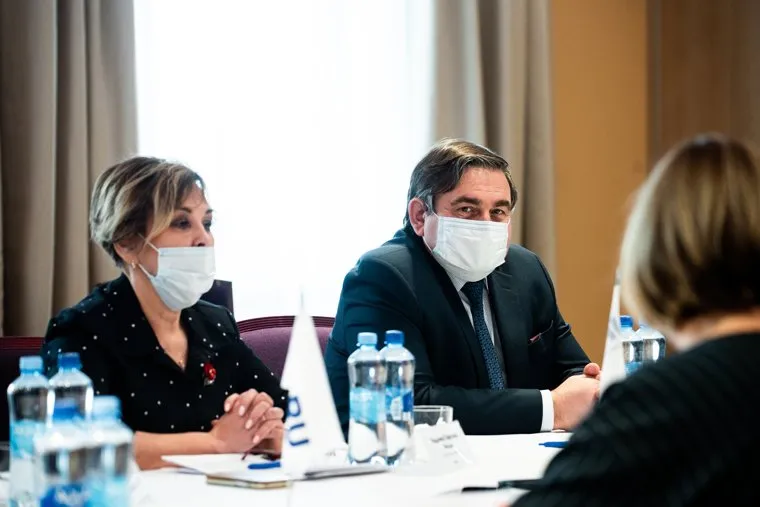 Круглый стол «Население и ЖКХ: как наладить диалог». Екатеринбург