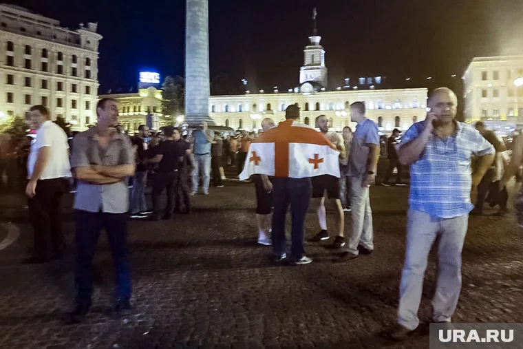 Против протестующих применены водометы и слезоточивый газ