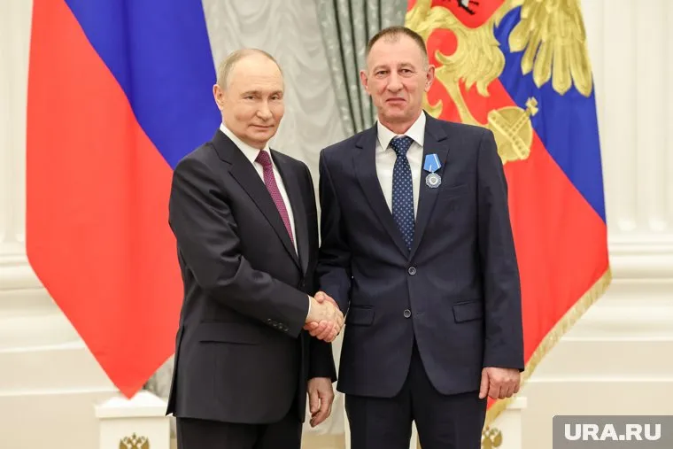 Владимир Путин вручил орден Сергею Мелентьеву 