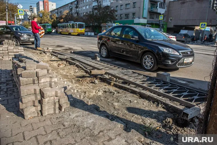 В Минтрансе рассказали, зачем Екатеринбургу дорожные заборы