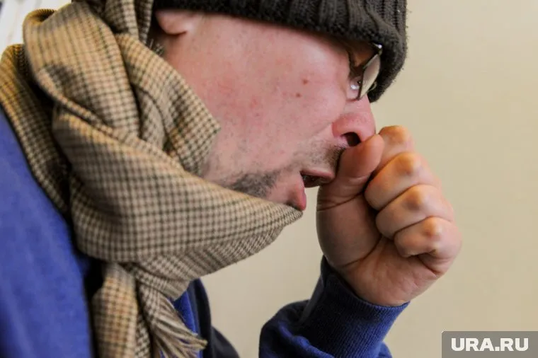 Вирус в первую очередь атакует ослабленные органы, сказала Марина Константинова