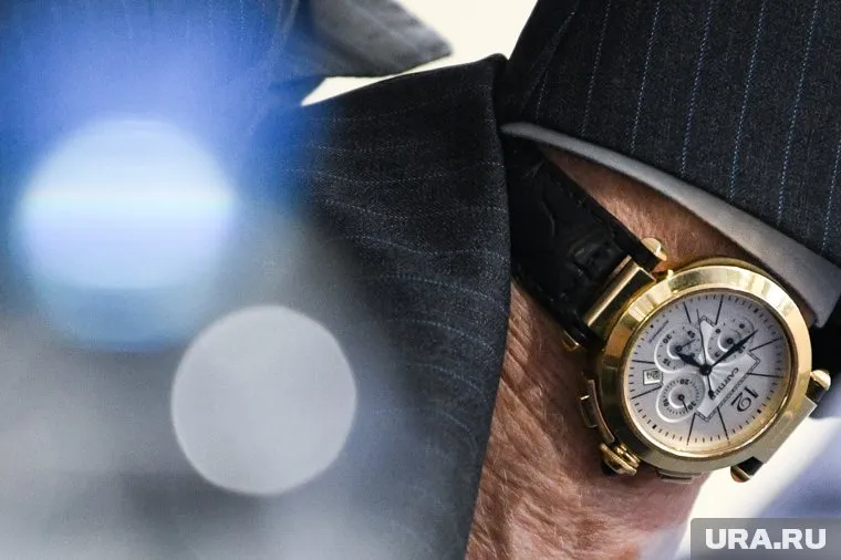 Дорогие часы принадлежали Александру Плотникову