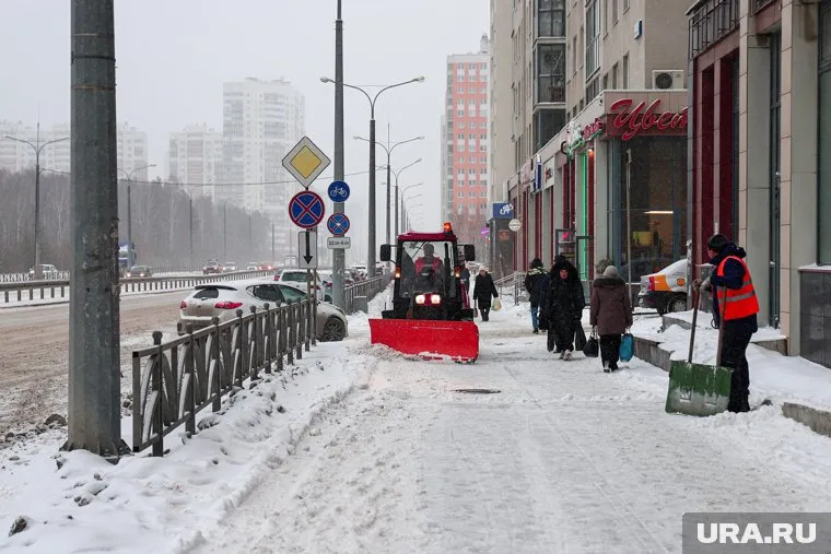 Снегопад обрушился на город в пятницу 13 декабря