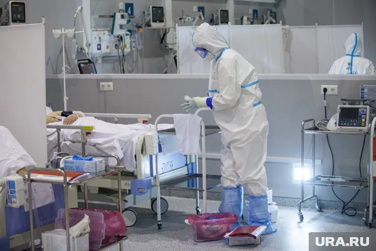 Число госпитализаций растет, но не так резко, как заболеваемость