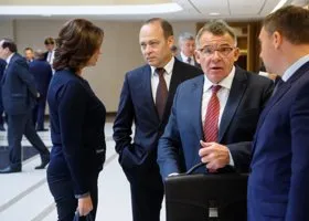 Тунгусов начал контратаку на свердловского губернатора