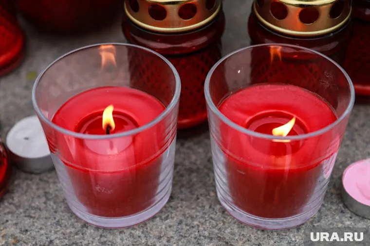 Более 1,5 тысячи активистов почтили память жертв войны в Донбассе в Москве