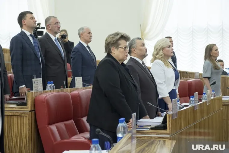 Парламент ЯНАО в отпуске, но работу не прекращает