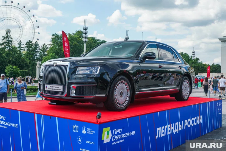 Aurus линейки Senat стоит от 40-50 миллионов рублей