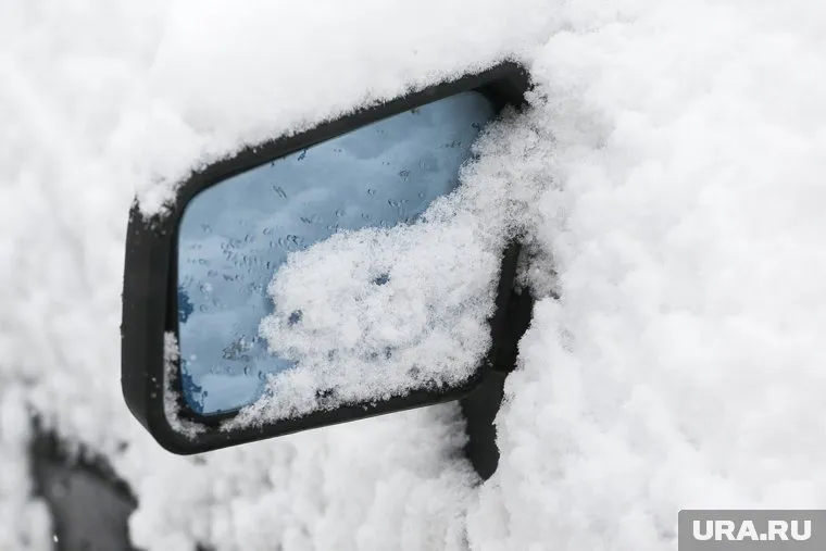 Ямалспас эвакуировали 11 человек из снежного плена и вновь выехали на поиски людей