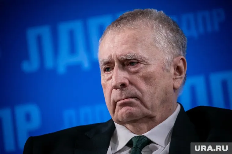 Жириновский уверен, что со временем россияне станут меньше работать