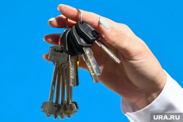 Прием заявок для предоставления выплат на покупку первичного жилья бюджетникам приостановили