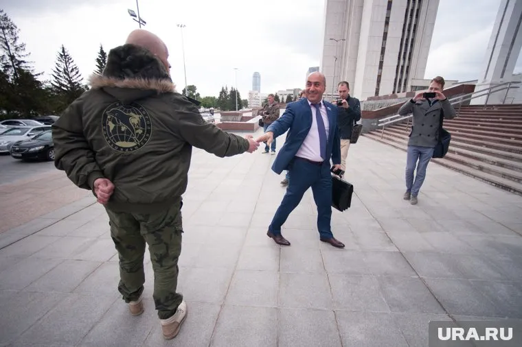 Армен Карапетян считается старым другом семьи Александра Козицына