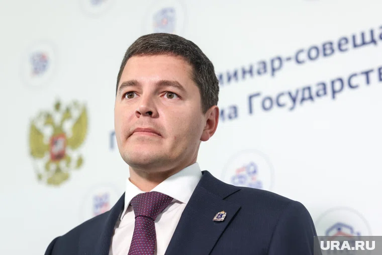 Артюхов поблагодарил учителей за преданность и любовь к делу