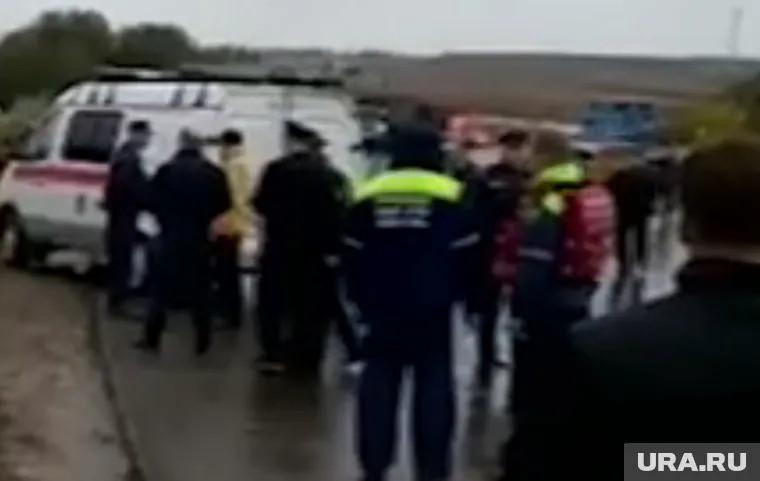 На место трагедии стянуты спецслужбы