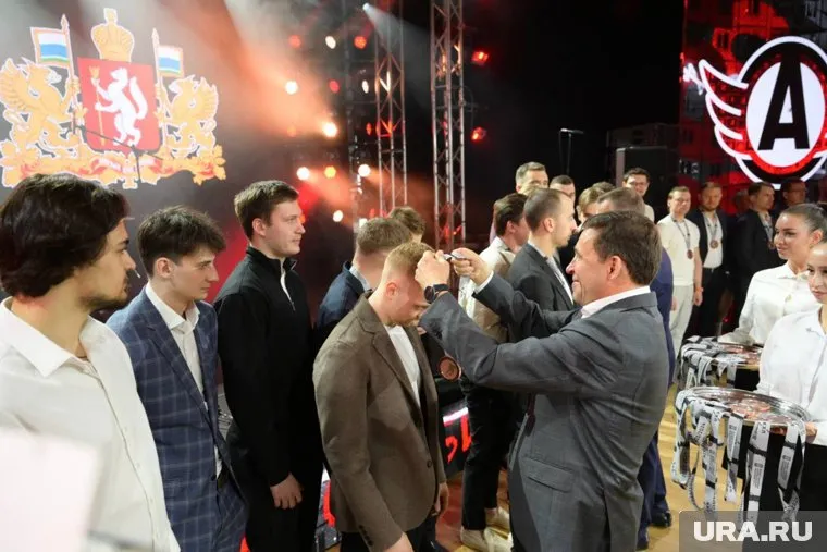 Спортсмены получили медали и региональные награды