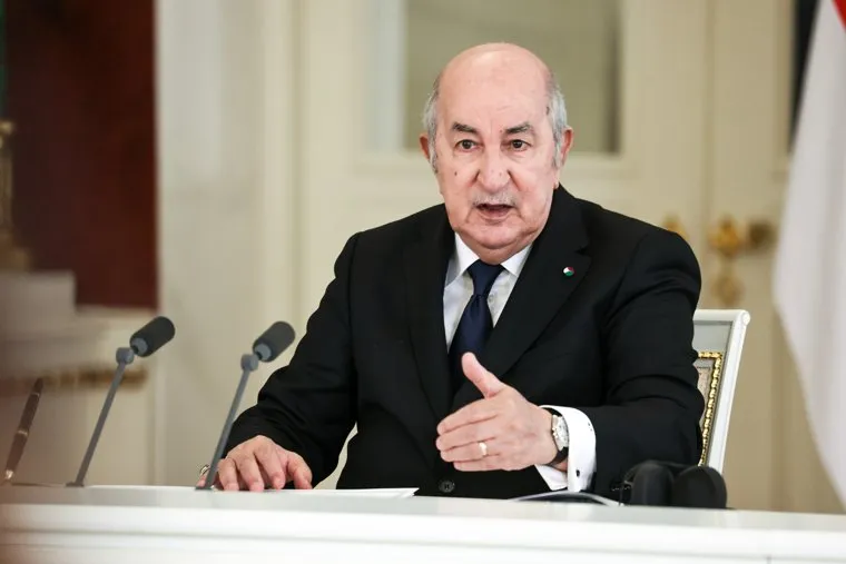 Прибытие президента Алжира Абдельмаджида Теббуна в Кремль. Москва