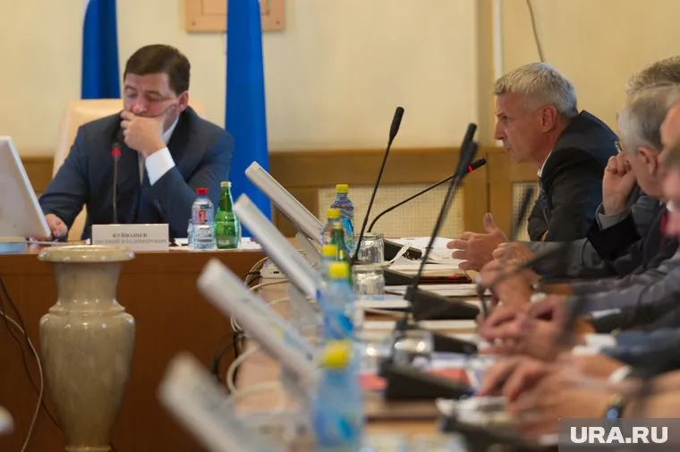Вся областная власть на два дня покинула Екатеринбург