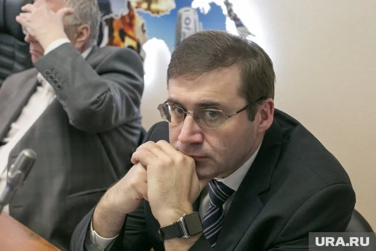 Первый зампред Центробанка Сергей Швецов оставит свой пост с 21 марта