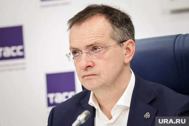 Мединский раскрыл, как Россия возвращает жителей Курской области домой