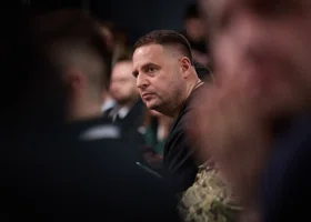 Гончаренко*: Зеленский открыл настоящую охоту на Ермака