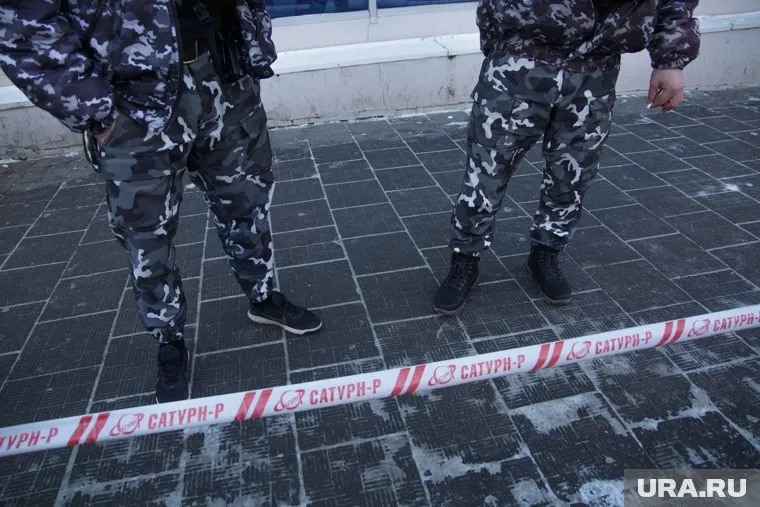 После проверки ТЦ не нашли взрывного устройства (архивное фото)