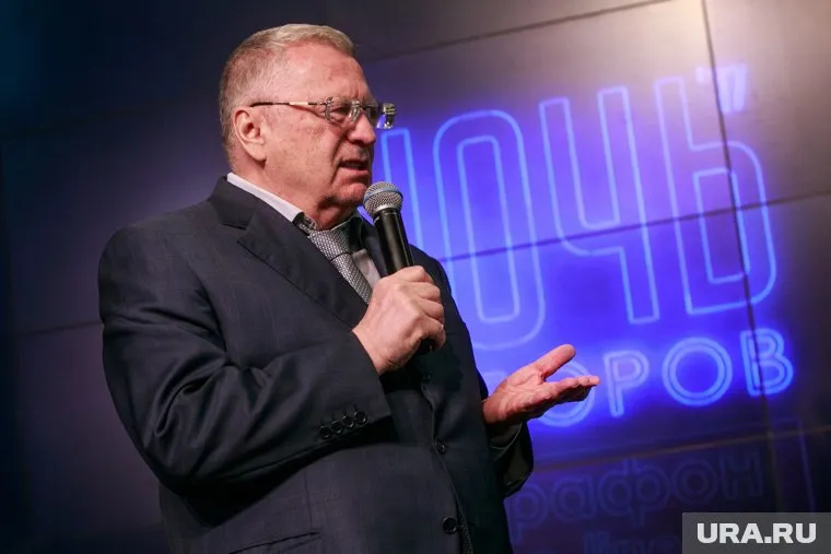 Политик не видит ничего аморального в поведении студентов