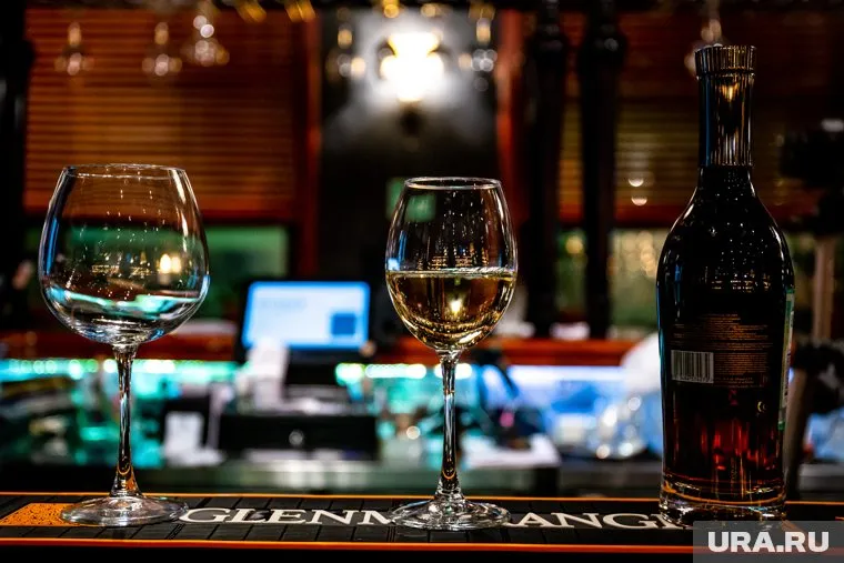 Источники утверждают: посещать клуб любит не только молодежь, но и представители власти