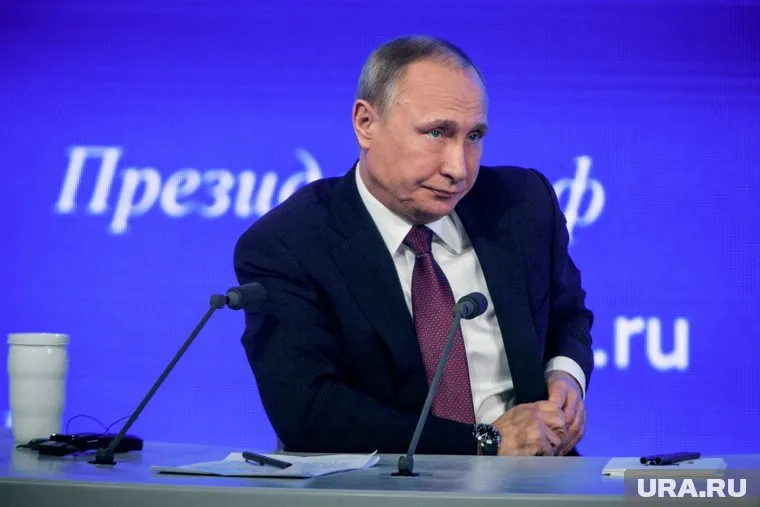 Владимир Путин уже в очередной раз опроверг причастность к результатам выборов в США