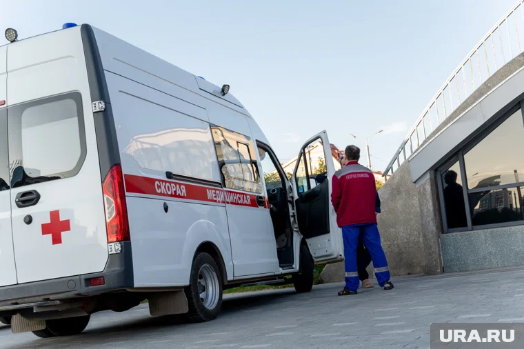 Раненую девочку экстренно направили в больницу 