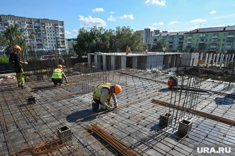 В Кургане на стройке ЖК рухнула часть опалубки, никто не пострадал