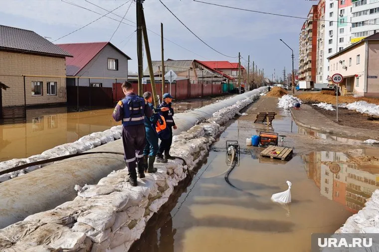 В Кургане уровень воды в Тоболе не прибавлялся на протяжении 18 часов