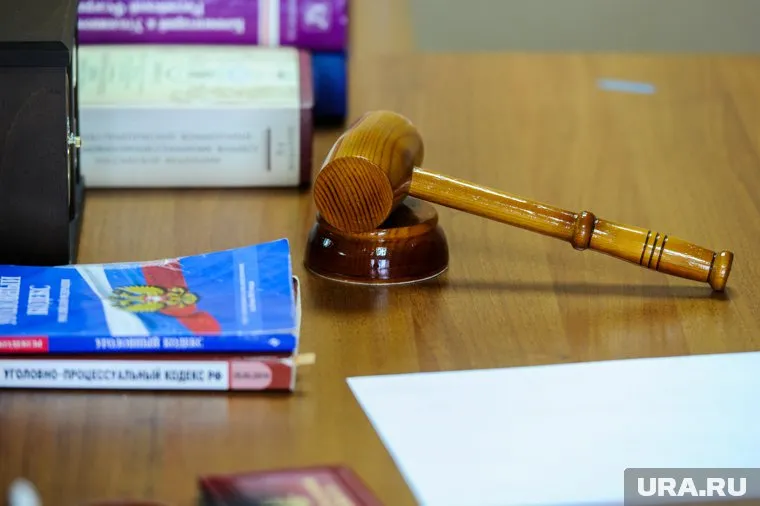 Согласно закону, в военкомат отправляются только сведения об осужденном, отметили в суде