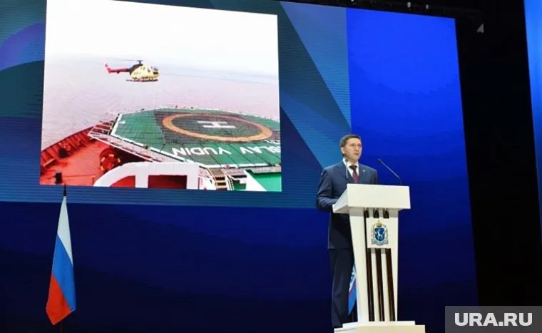 Дмитрий Кобылкин выступил с ежегодным отчетом о положении дел в регионе