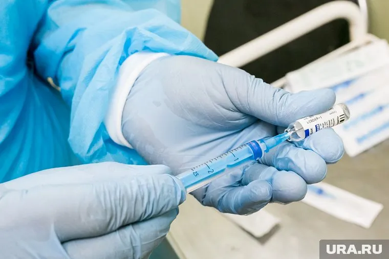 Для подростков уменьшили дозировку вакцины