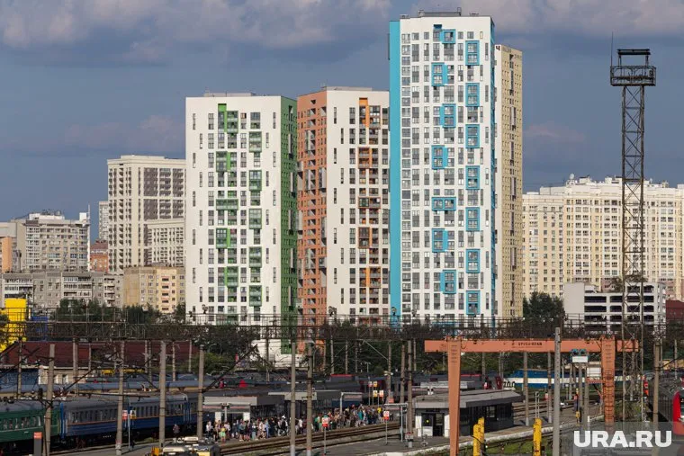 Жители Екатеринбурга стали чаще интересоваться покупкой «вторички»